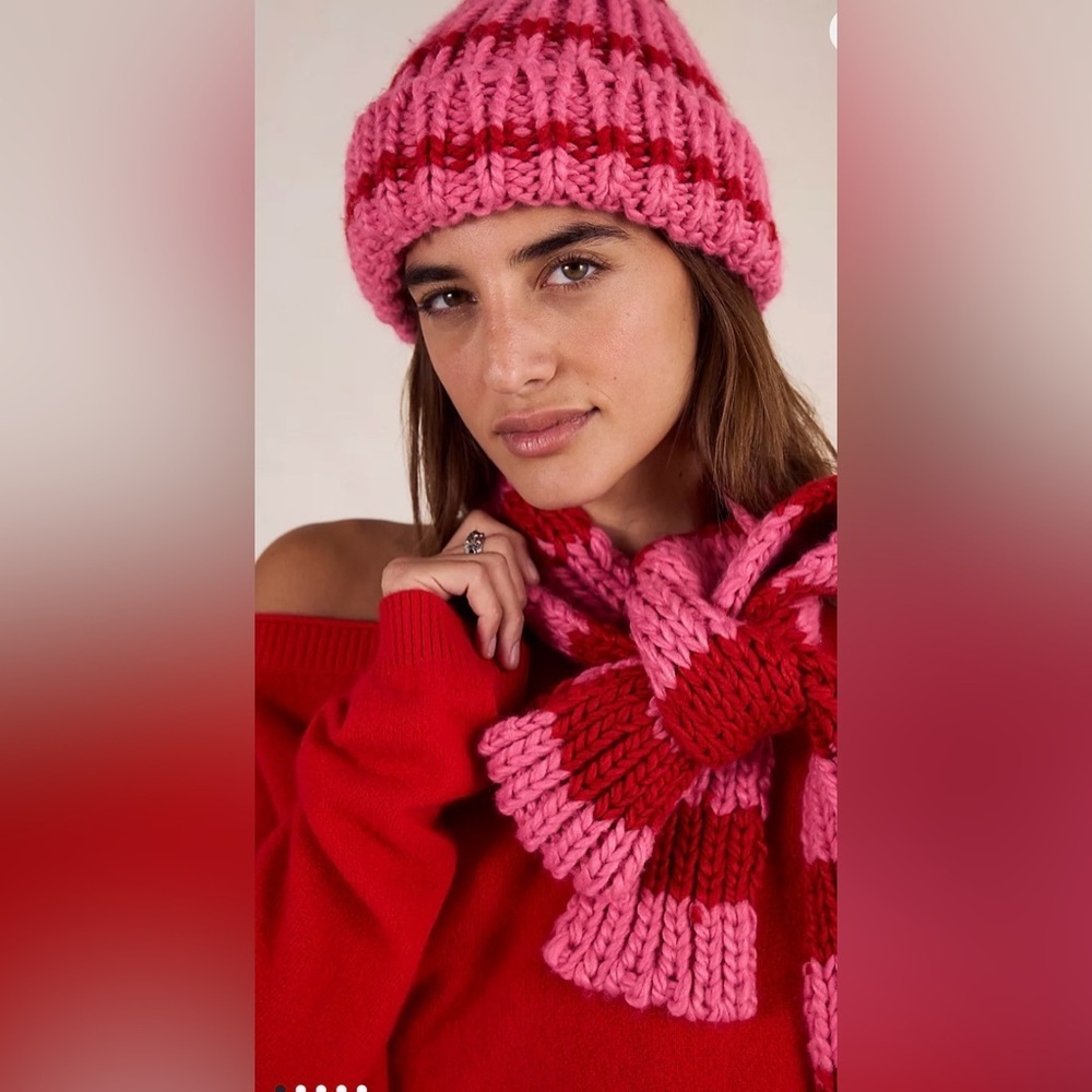 Free People Tacita Beanie Scarf Set Pink Red Striped